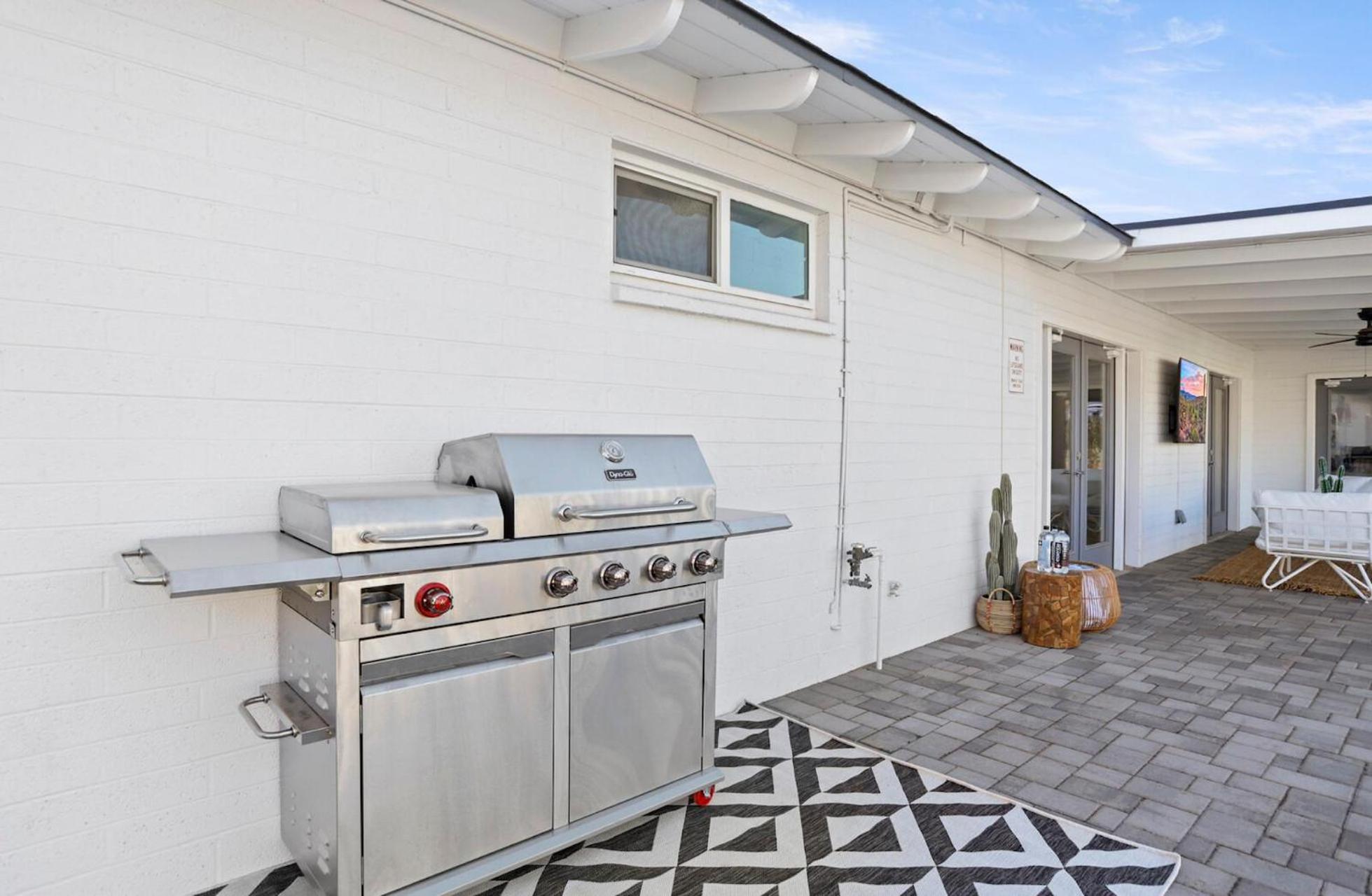 Hotel Homes - The Camelback Manor Phoenix Exterior photo